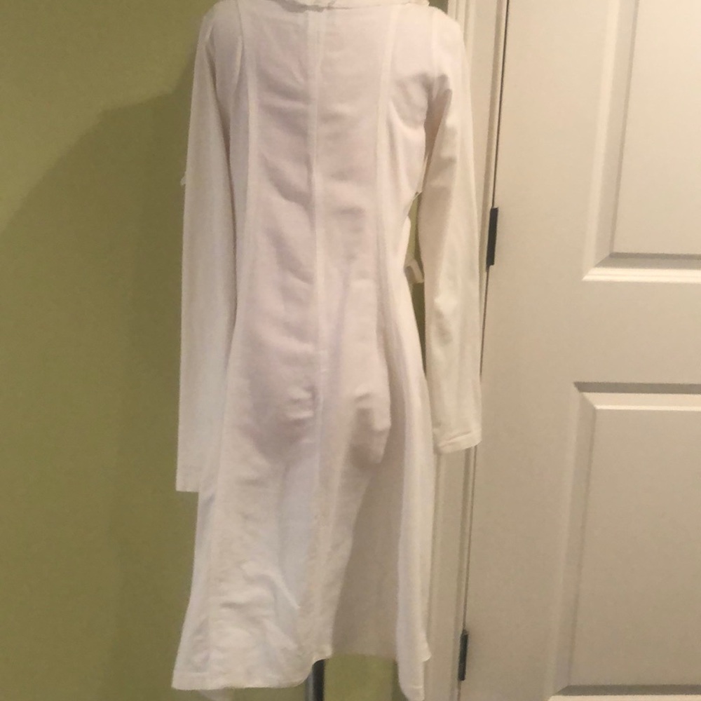 European culture Fabulous white cardigan